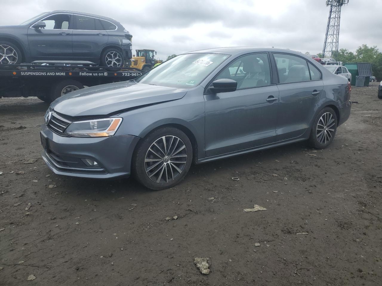 2016 VOLKSWAGEN JETTA SPORT