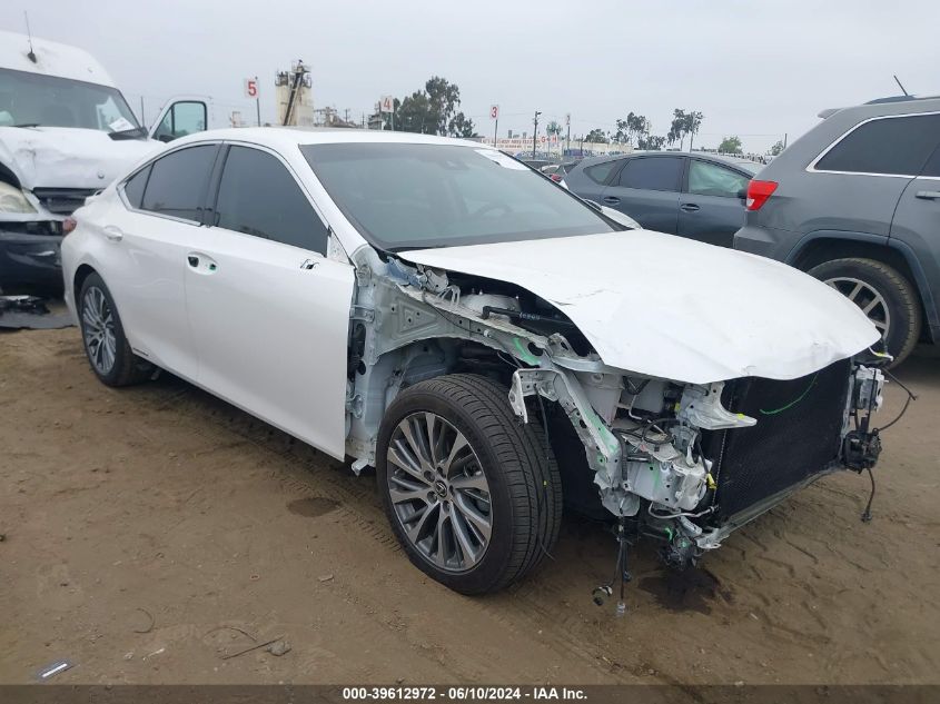 2021 LEXUS ES 300H