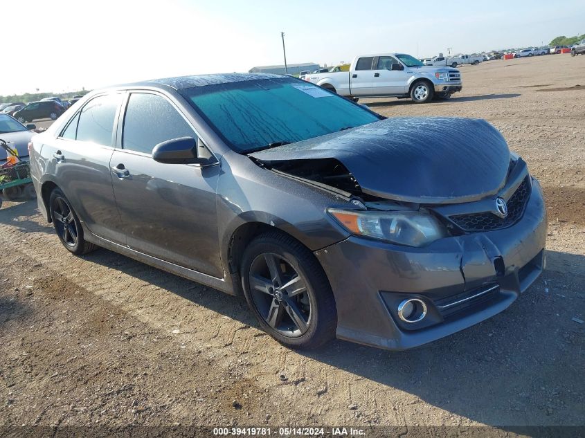 2014 TOYOTA CAMRY SE