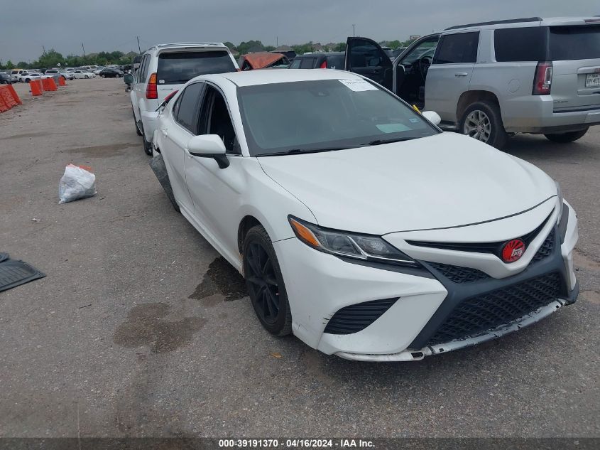 2018 TOYOTA CAMRY SE