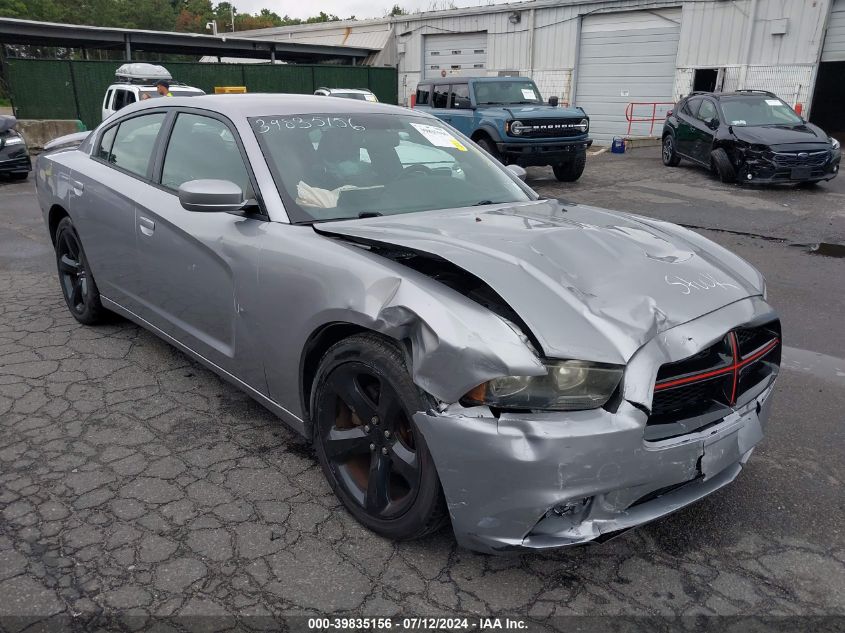 2013 DODGE CHARGER SXT