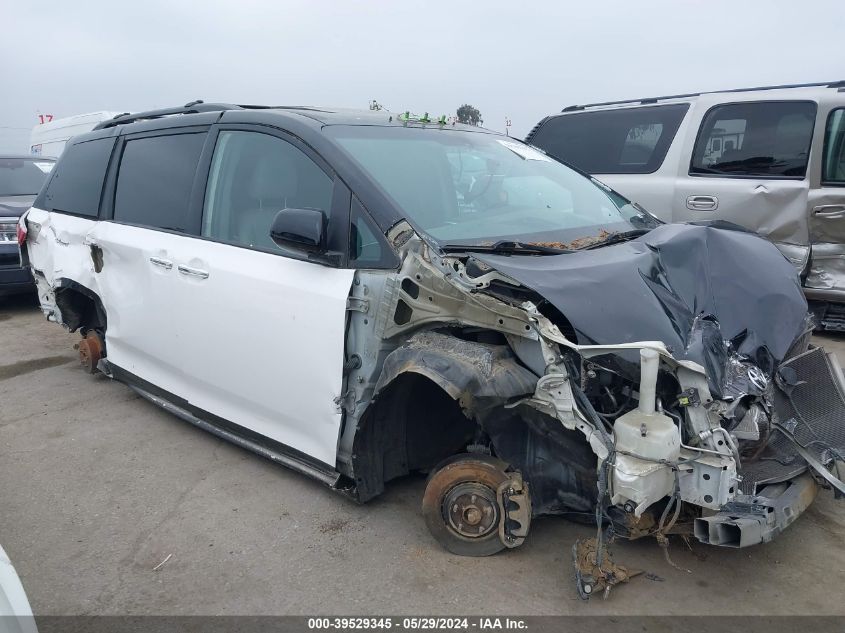 2015 TOYOTA SIENNA XLE 8 PASSENGER