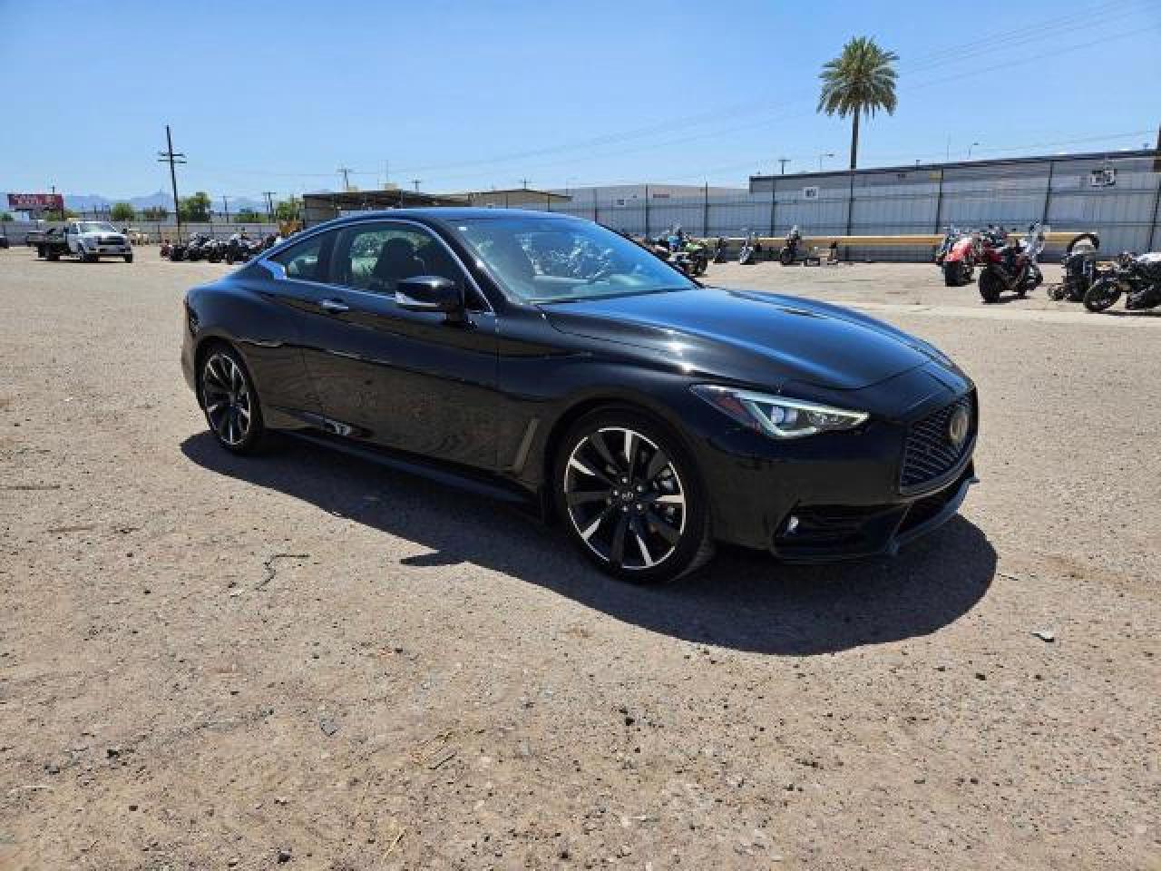 2022 INFINITI Q60 LUXE