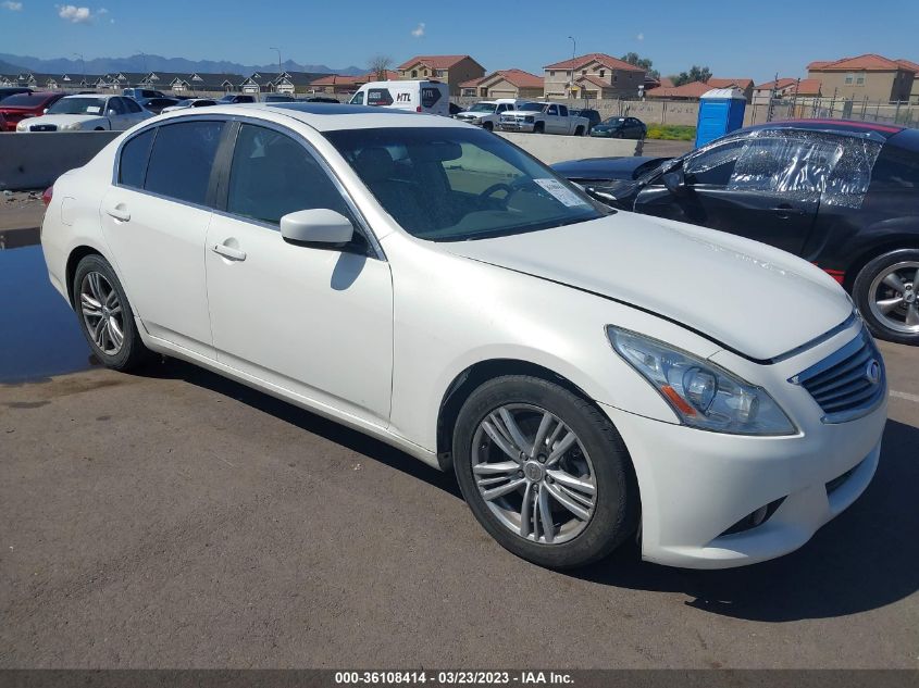 2013 INFINITI G37 JOURNEY