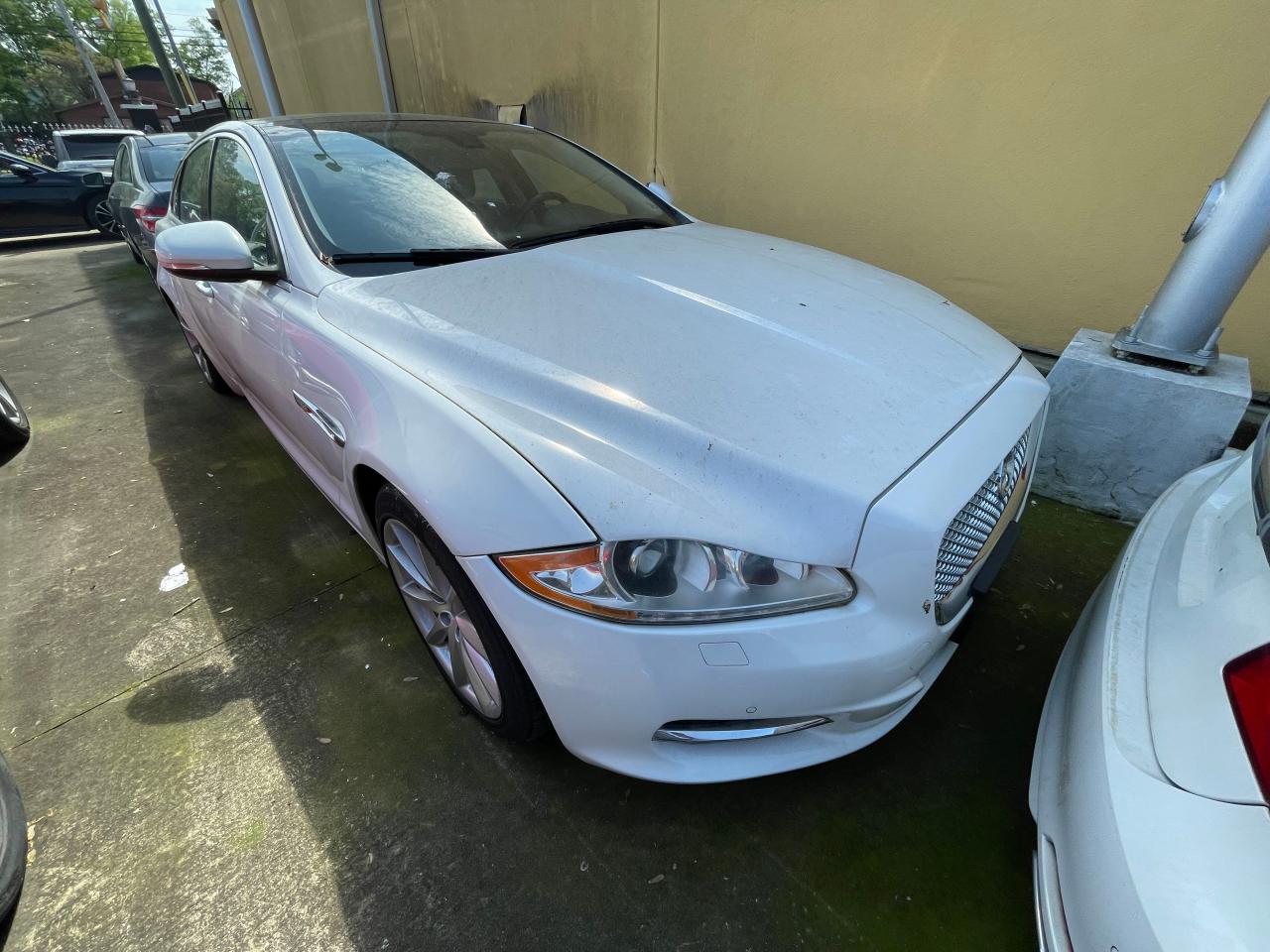 2013 JAGUAR XJ