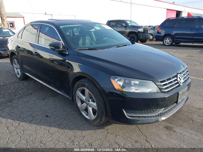 2012 VOLKSWAGEN PASSAT 2.0L TDI SE