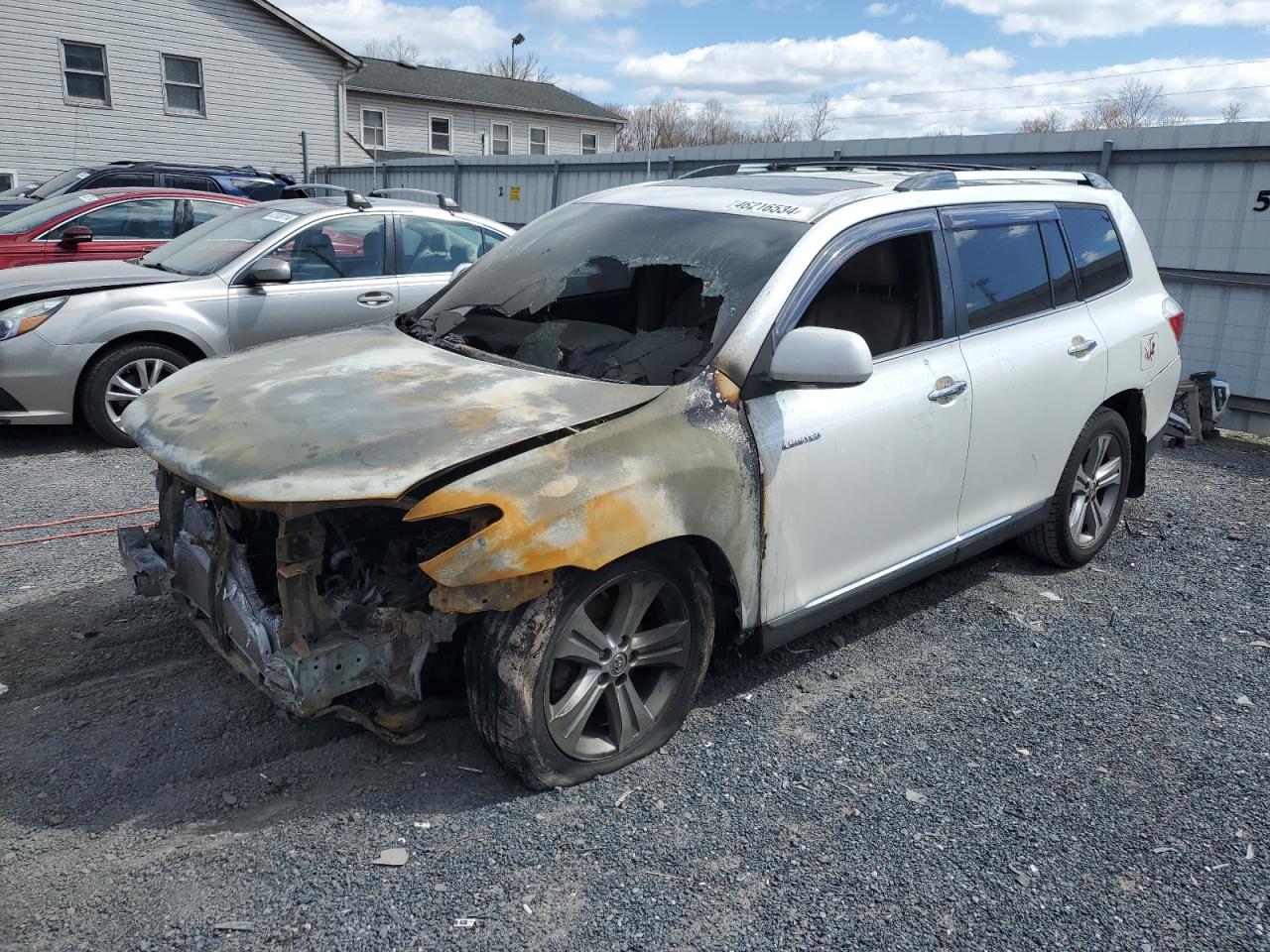 2011 TOYOTA HIGHLANDER LIMITED