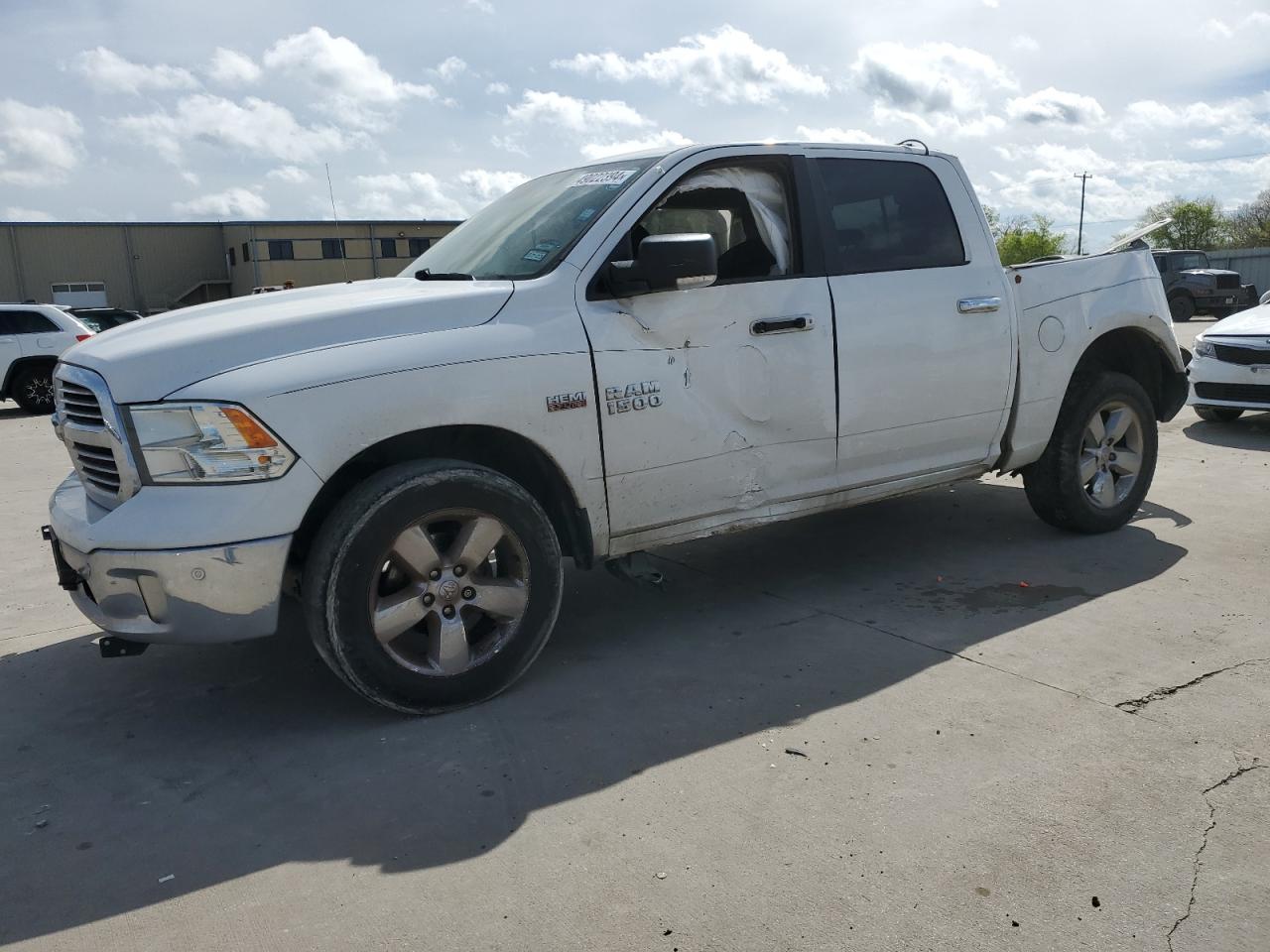 2016 RAM 1500 SLT