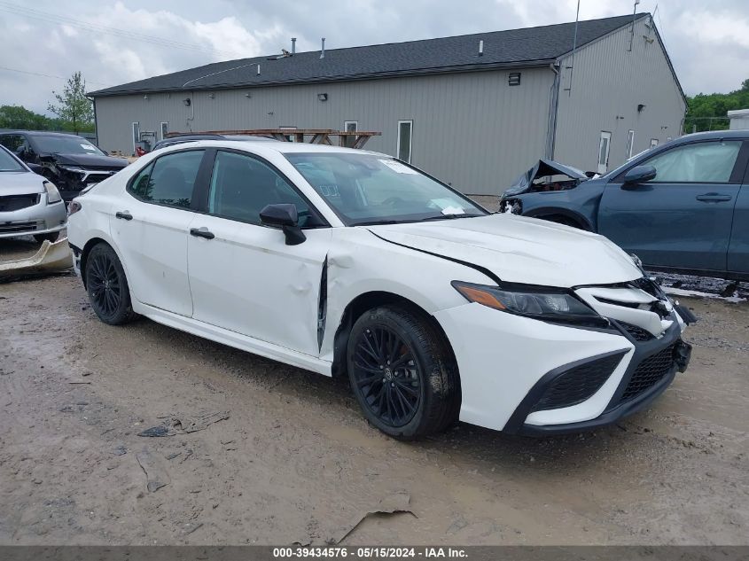 2021 TOYOTA CAMRY SE NIGHTSHADE EDITION