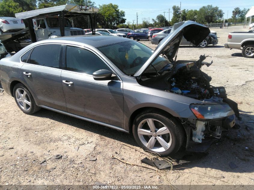 2013 VOLKSWAGEN PASSAT 2.0L TDI SE