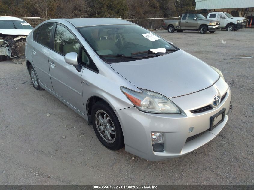 2010 TOYOTA PRIUS III