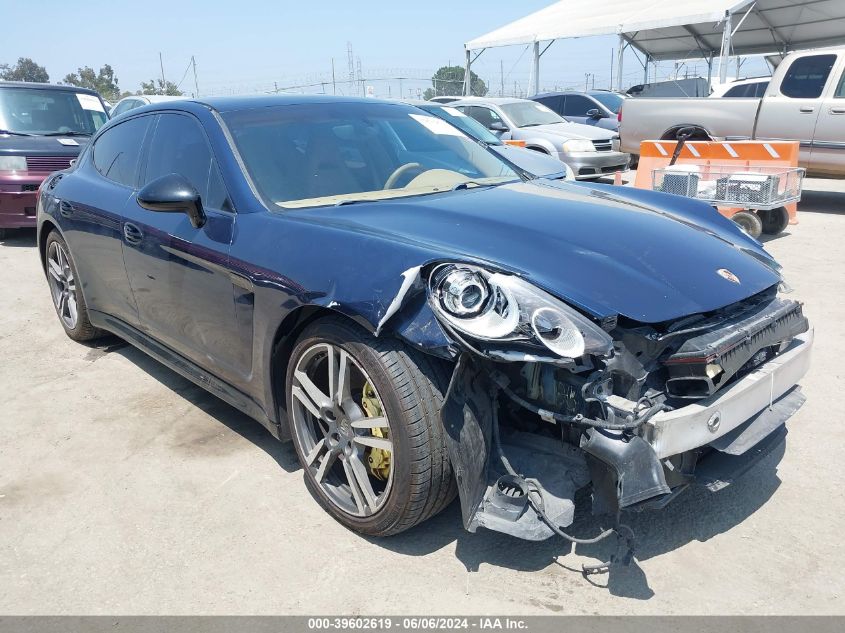 2011 PORSCHE PANAMERA 4