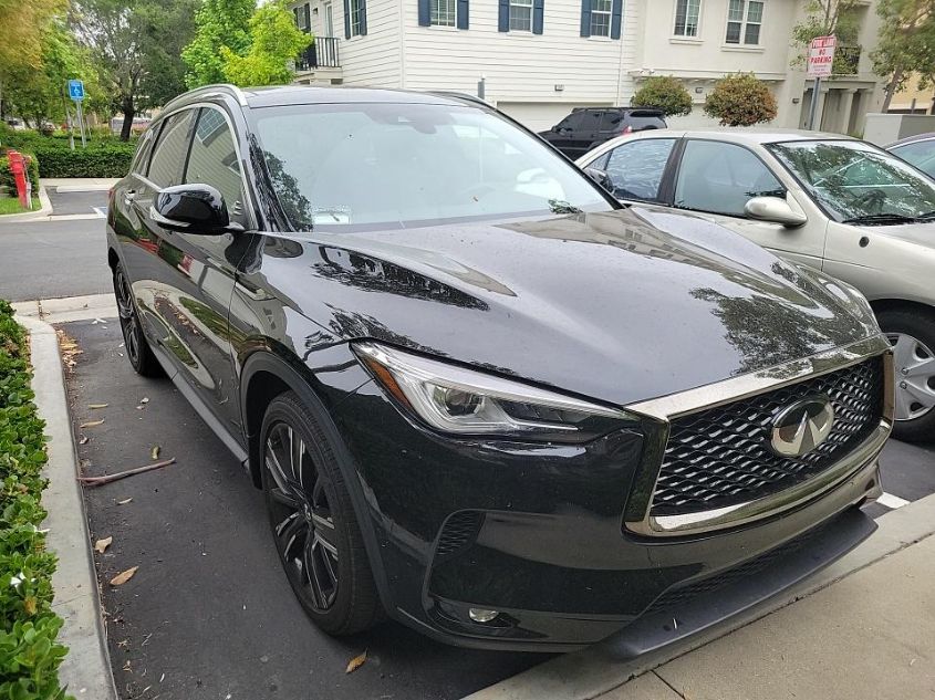 2021 INFINITI QX50 LUXE