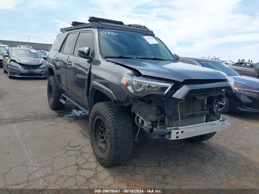 2018 TOYOTA 4RUNNER SR5 PREMIUM