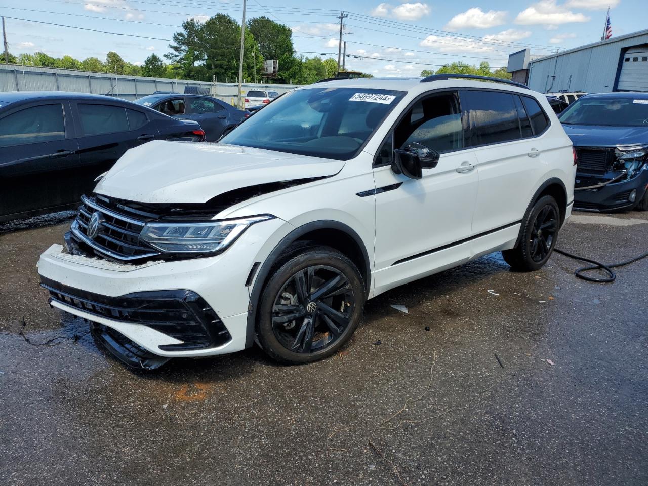 2023 VOLKSWAGEN TIGUAN SE R-LINE BLACK