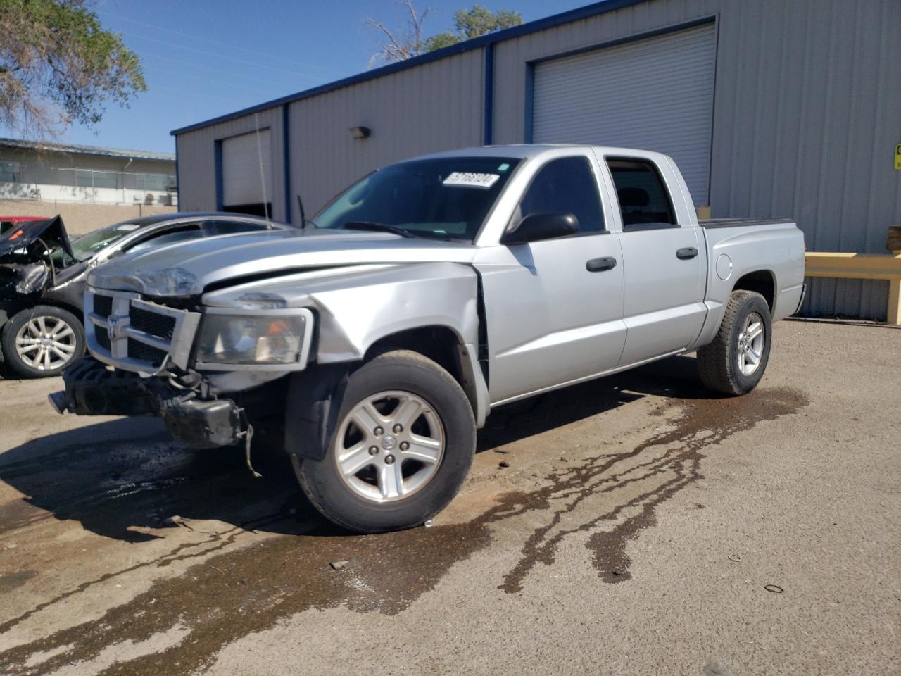 2011 DODGE DAKOTA SLT