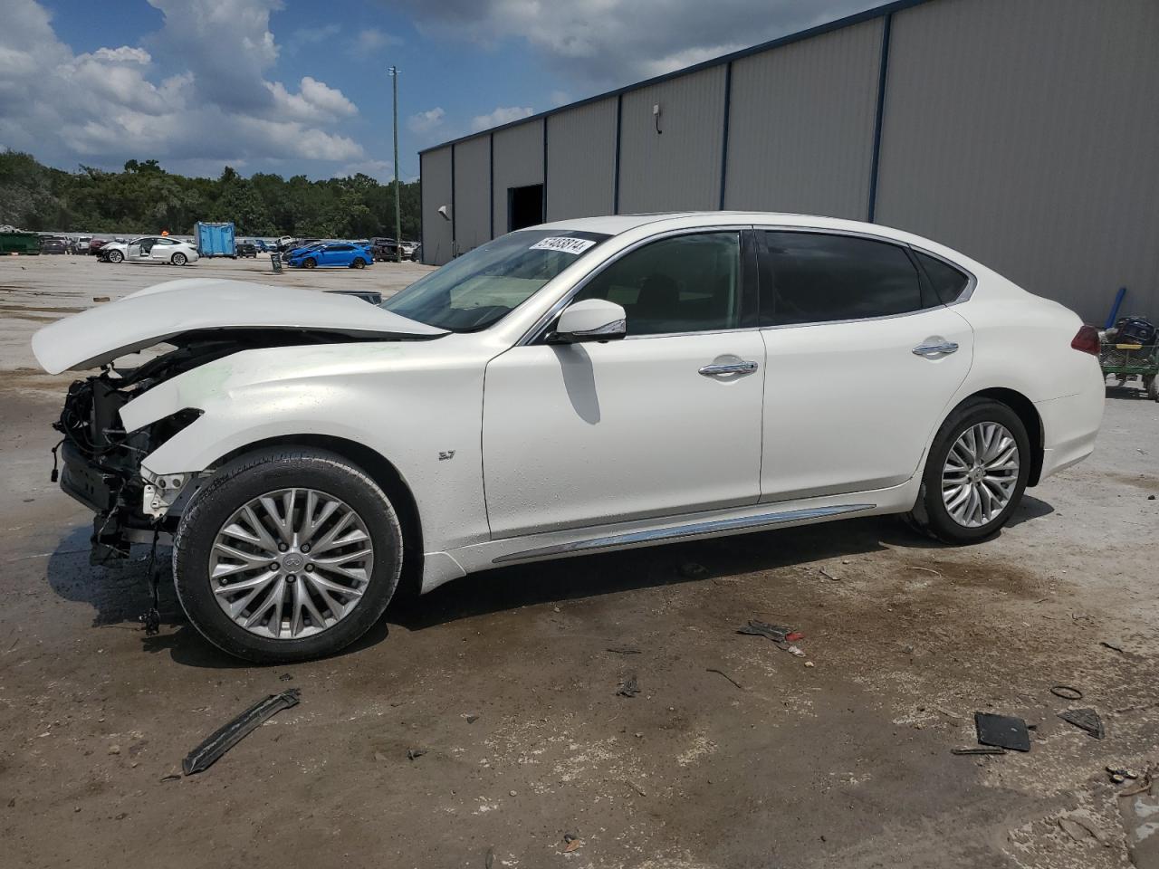 2015 INFINITI Q70L 3.7