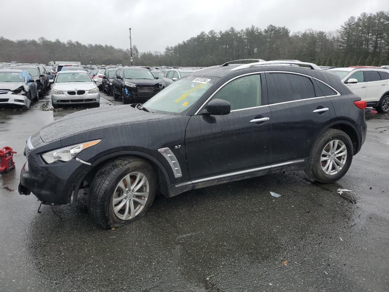 2017 INFINITI QX70