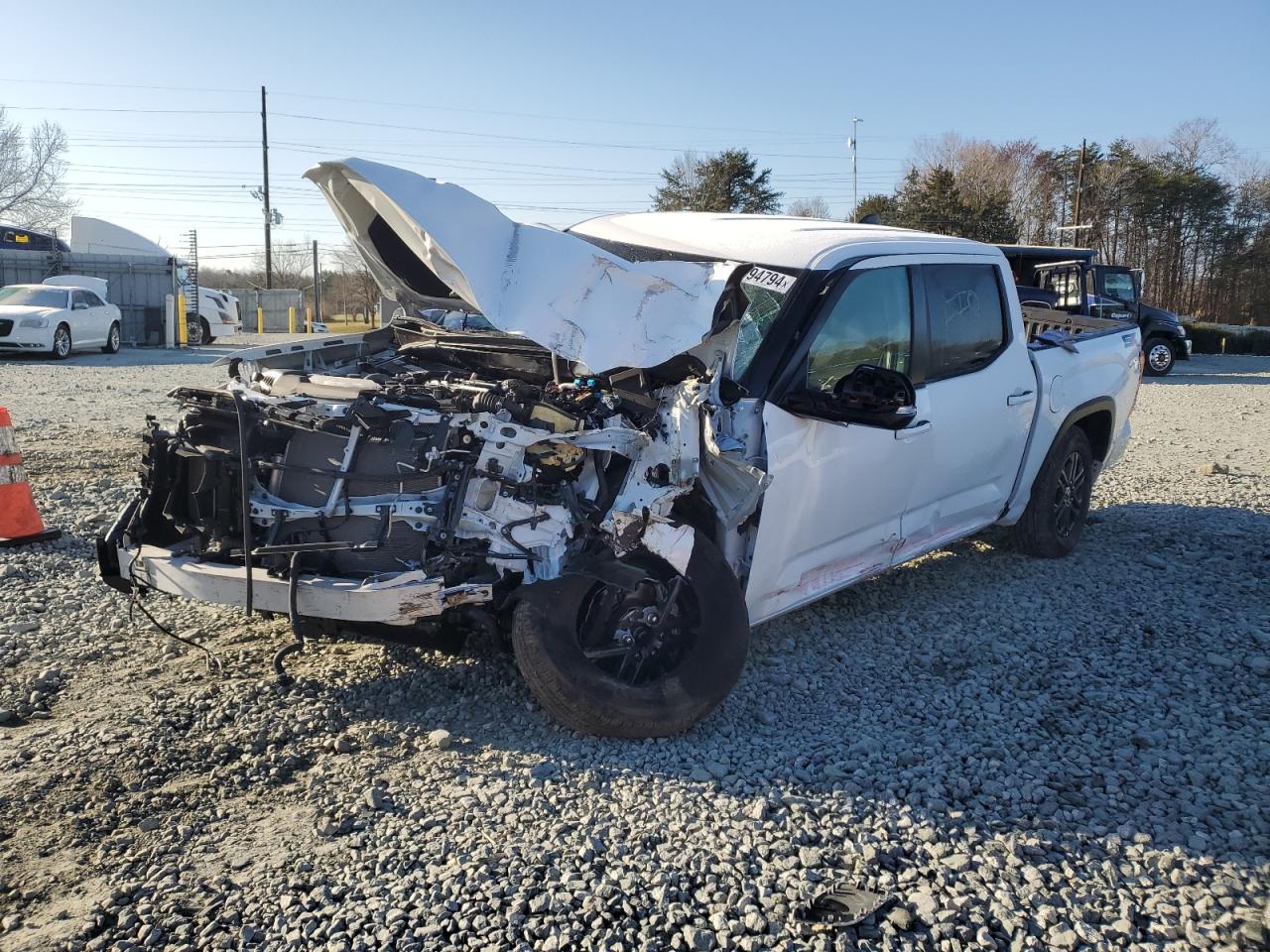 2024 TOYOTA TUNDRA CREWMAX SR