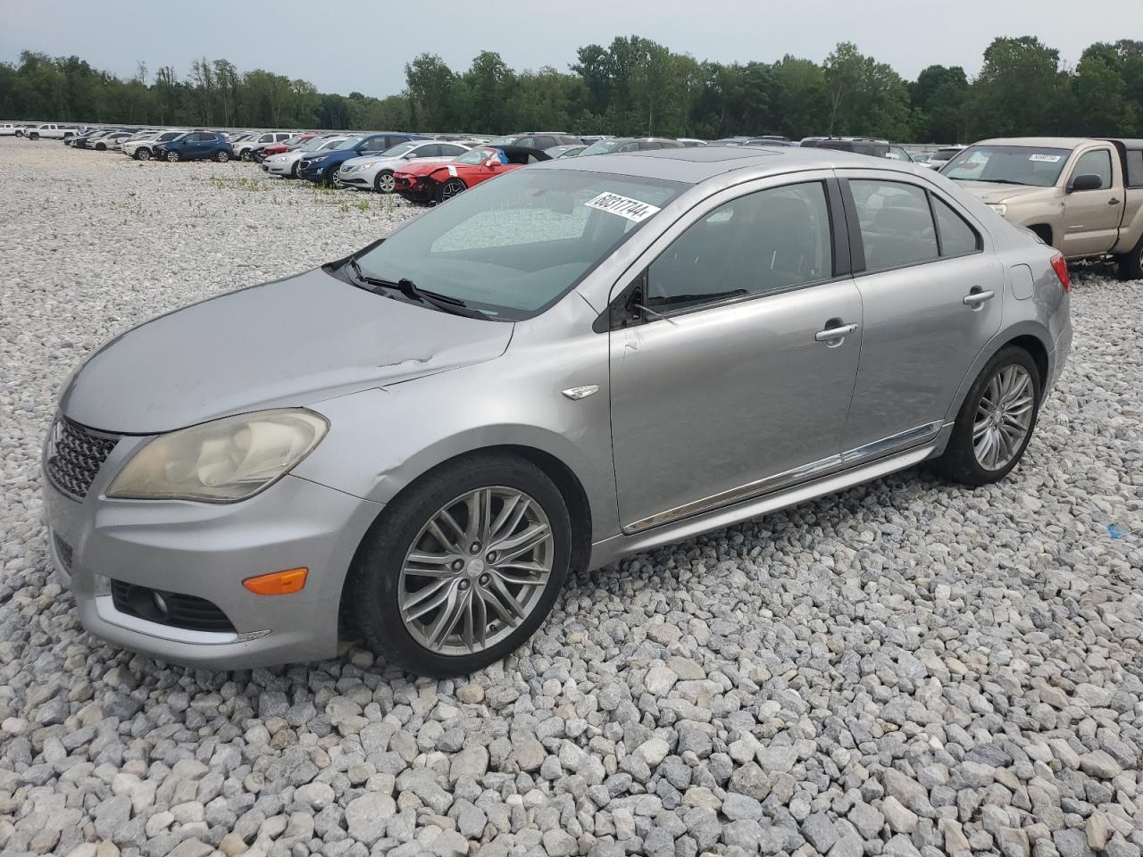 2013 SUZUKI KIZASHI SPORT GTS