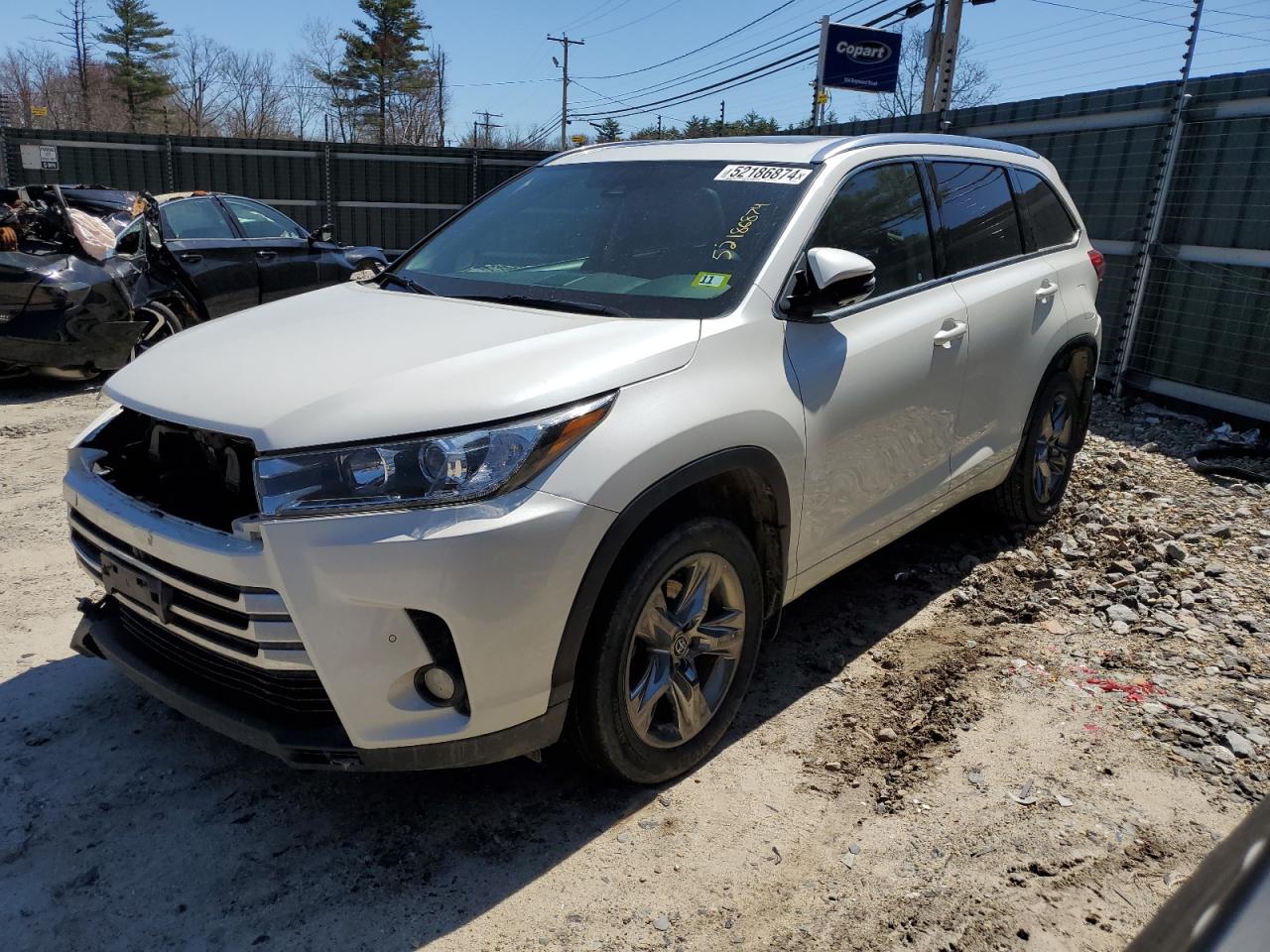 2017 TOYOTA HIGHLANDER LIMITED