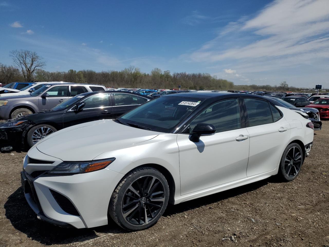 2019 TOYOTA CAMRY XSE