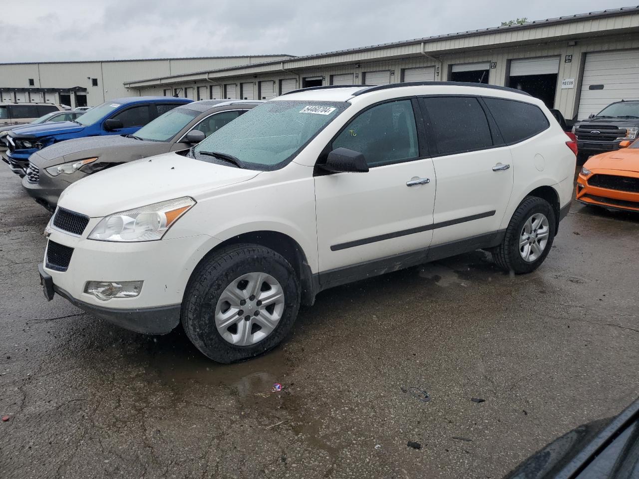 2012 CHEVROLET TRAVERSE LS