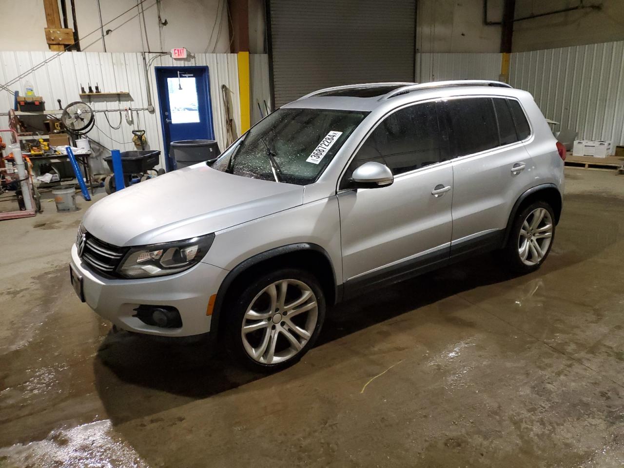 2012 VOLKSWAGEN TIGUAN S