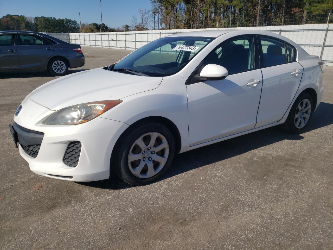 2012 MAZDA 3 I