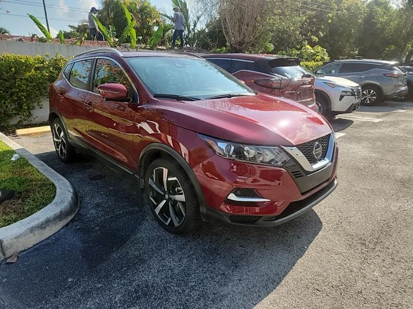 2022 NISSAN ROGUE SPORT SL