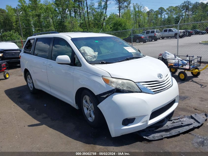 2015 TOYOTA SIENNA LE 8 PASSENGER