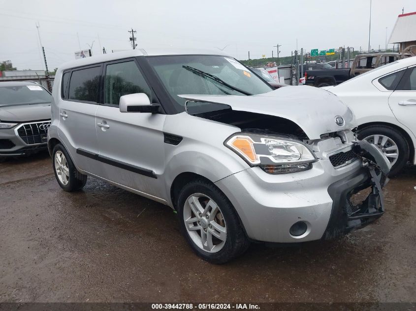 2011 KIA SOUL +