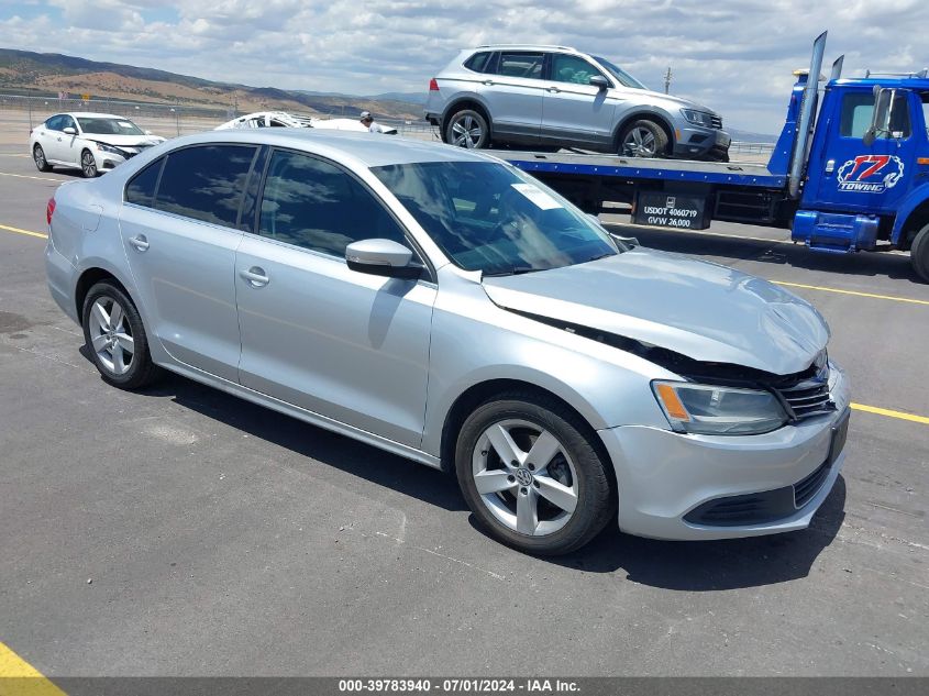 2013 VOLKSWAGEN JETTA 2.0L TDI