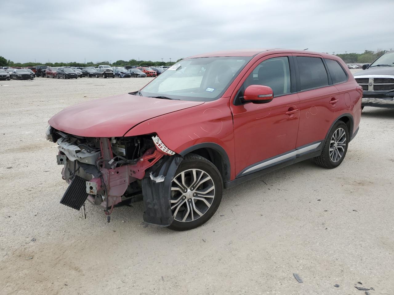 2016 MITSUBISHI OUTLANDER SE