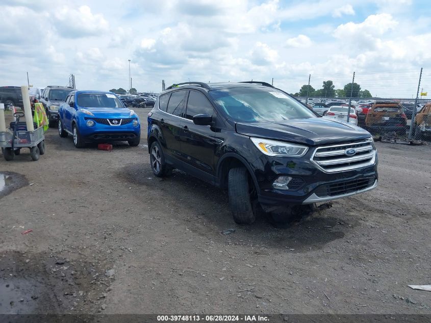 2017 FORD ESCAPE SE