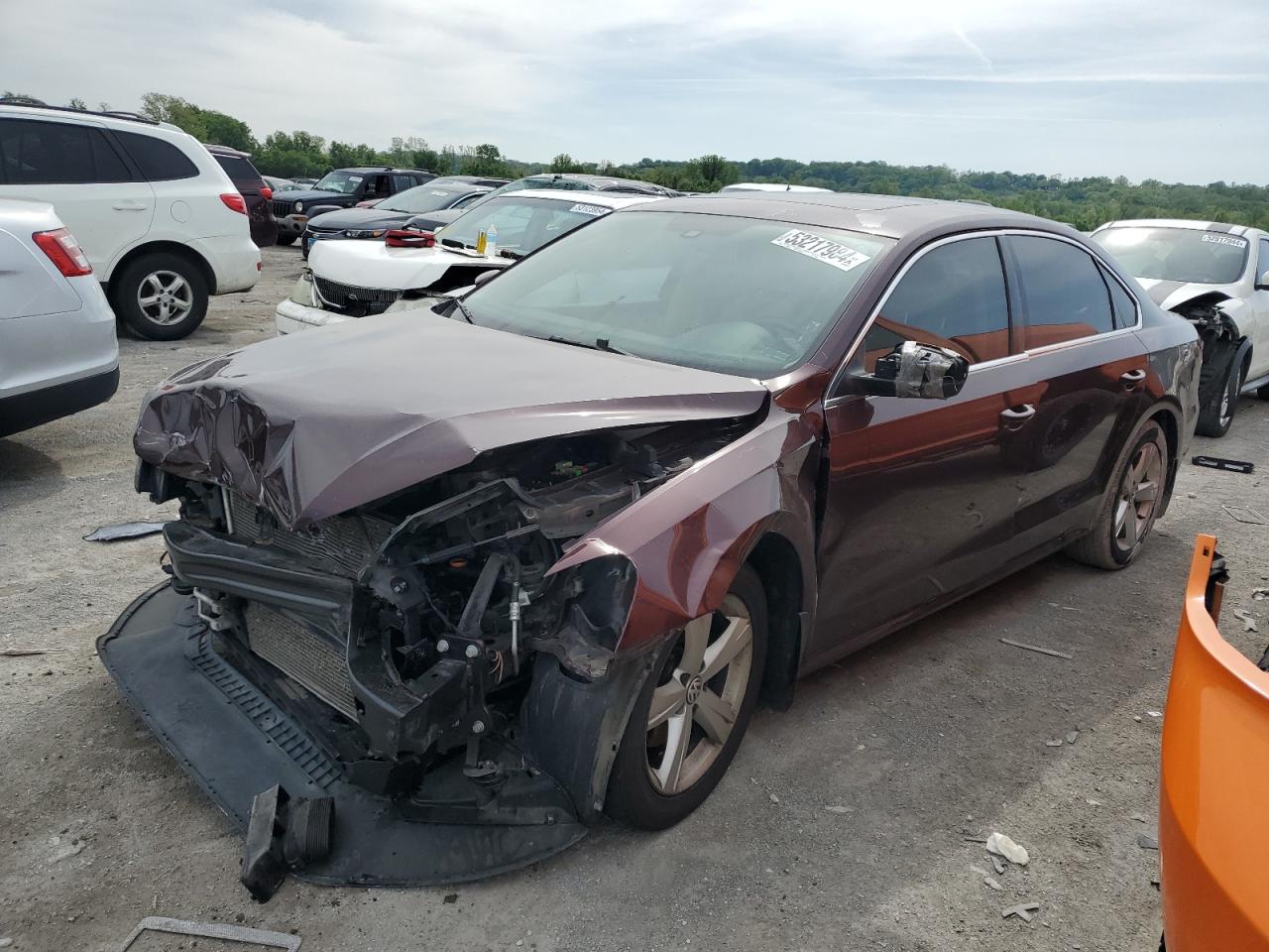 2013 VOLKSWAGEN PASSAT SE