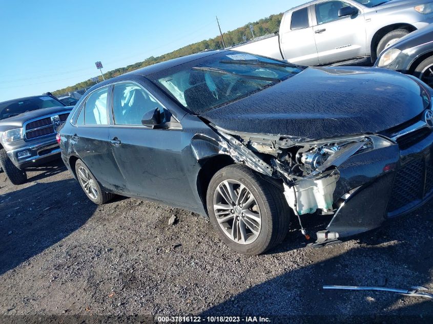 2017 TOYOTA CAMRY SE