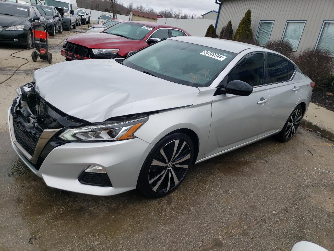 2019 NISSAN ALTIMA SR