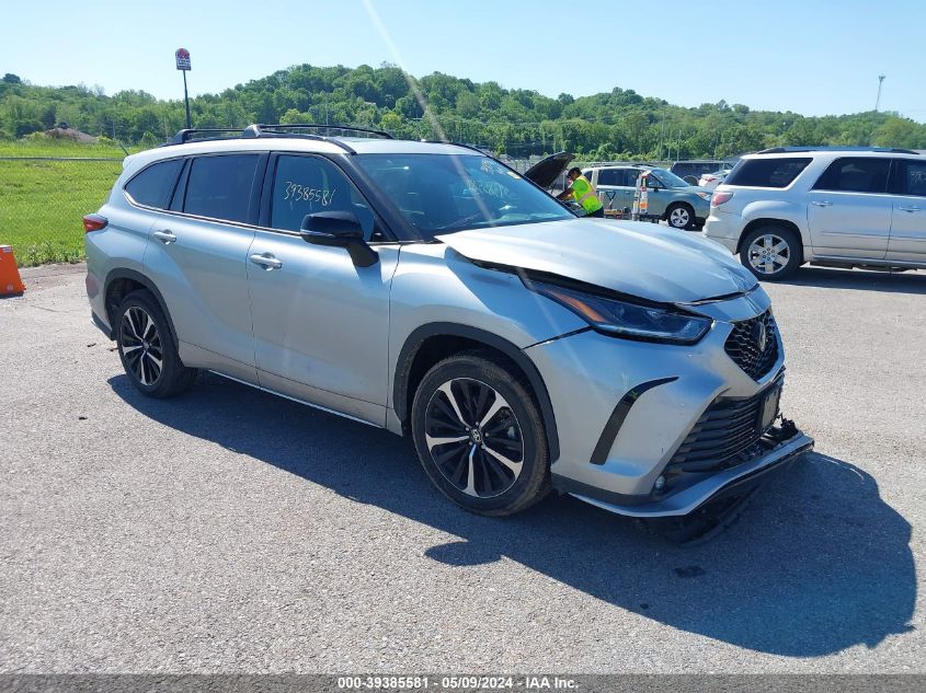 2021 TOYOTA HIGHLANDER XSE