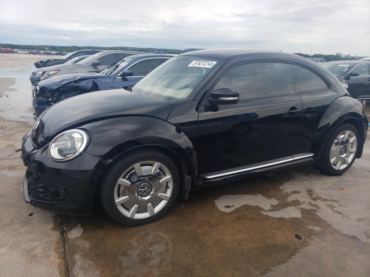 2016 VOLKSWAGEN BEETLE SE