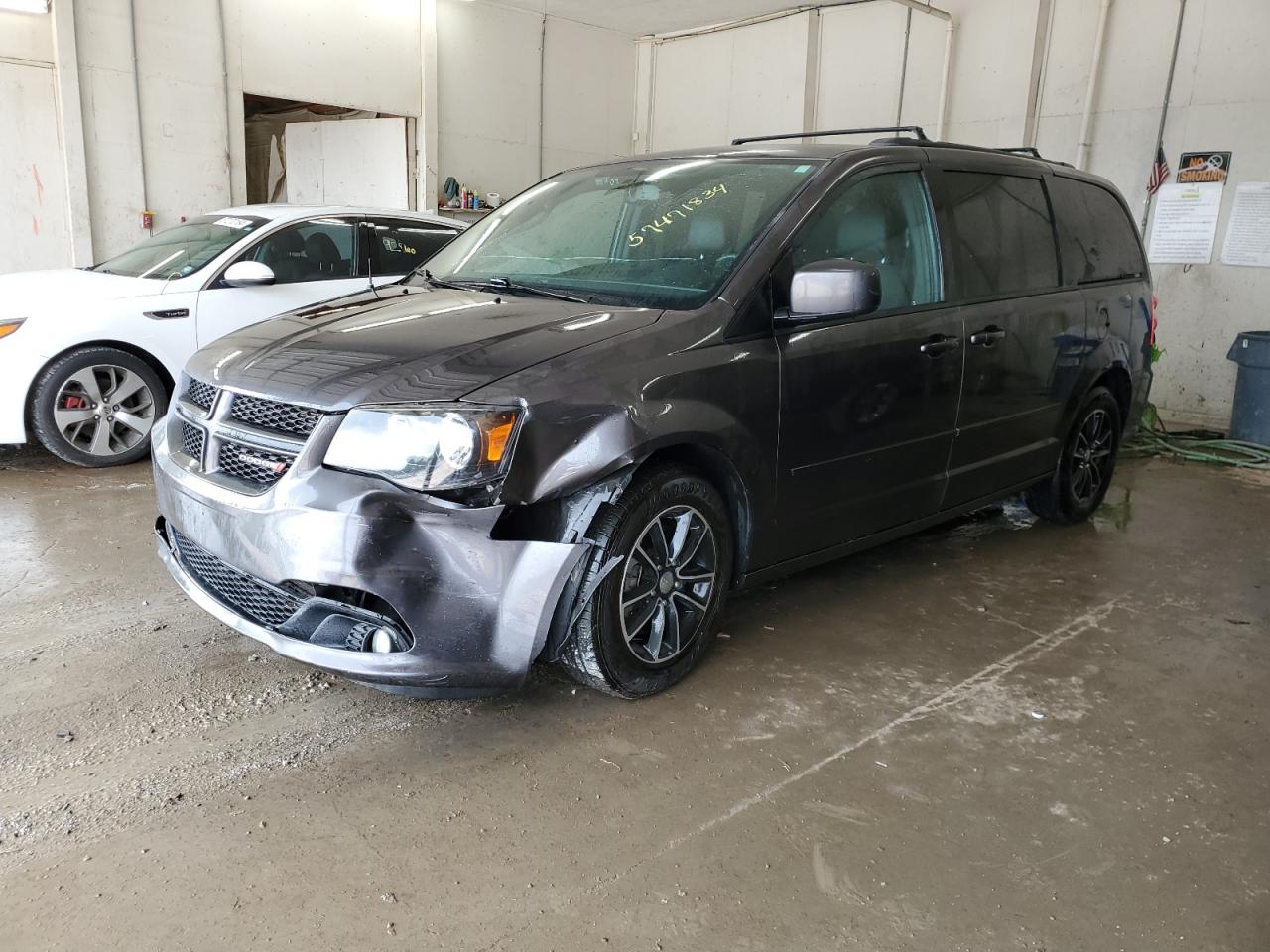 2017 DODGE GRAND CARAVAN GT