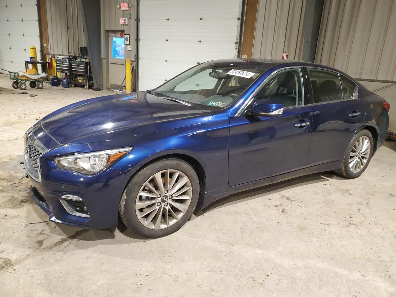 2023 INFINITI Q50 LUXE