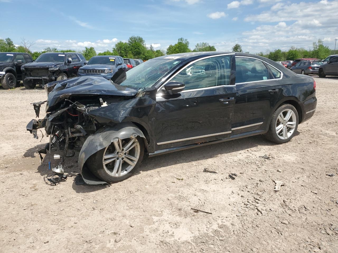 2015 VOLKSWAGEN PASSAT SE