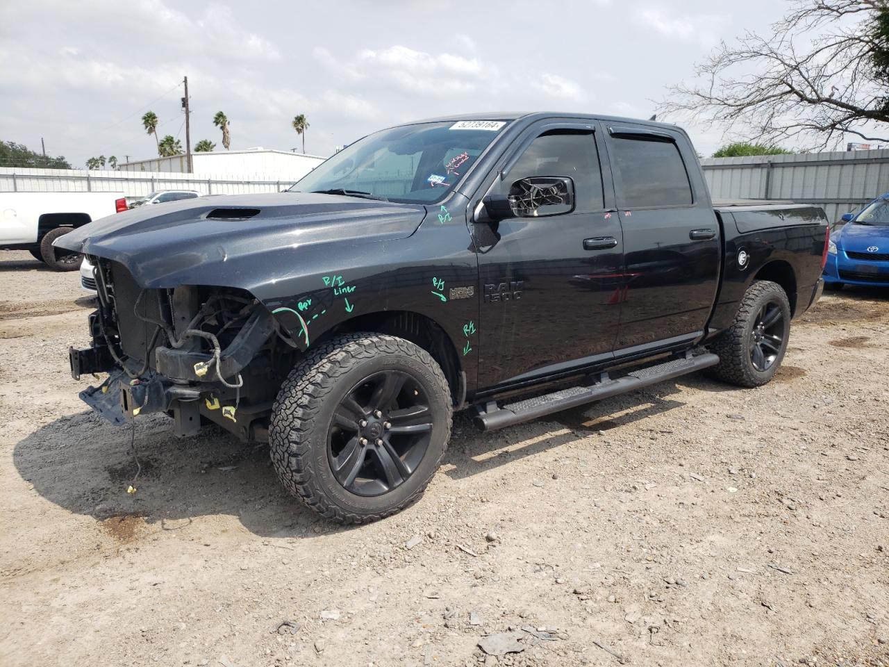 2016 RAM 1500 SPORT