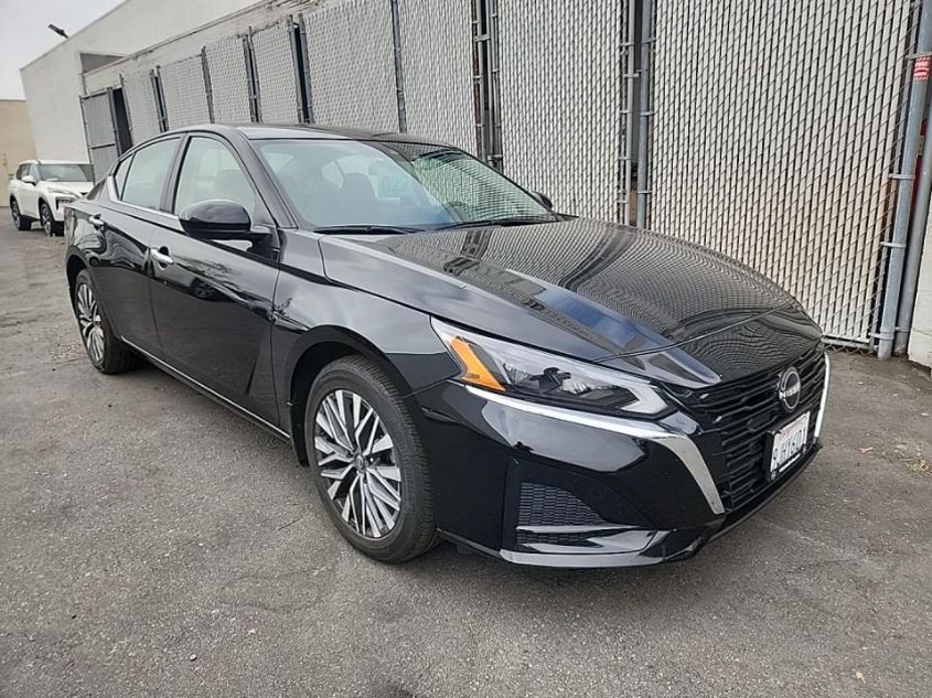 2023 NISSAN ALTIMA SV