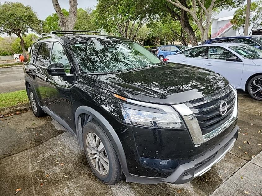 2023 NISSAN PATHFINDER SL