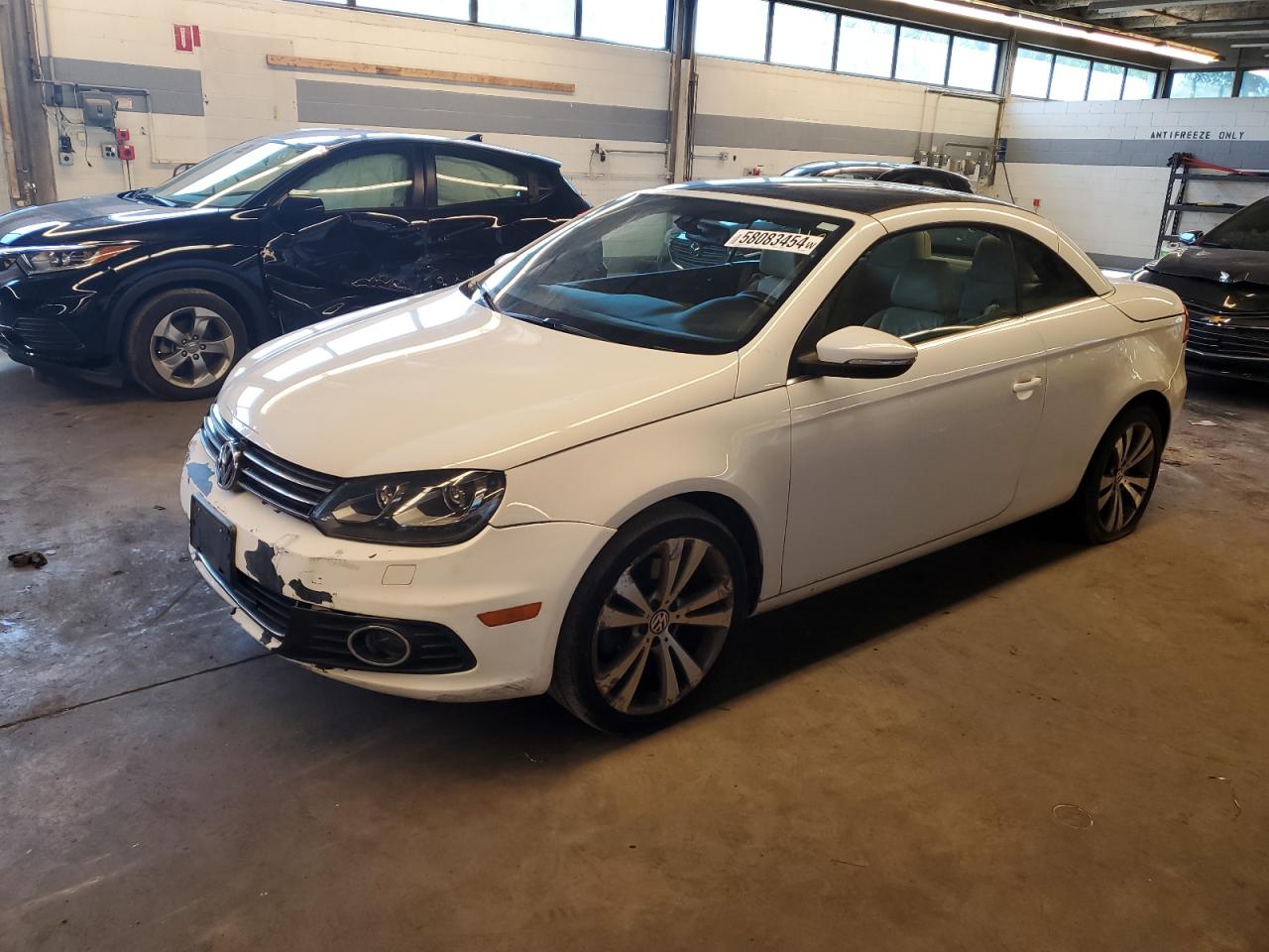 2013 VOLKSWAGEN EOS LUX