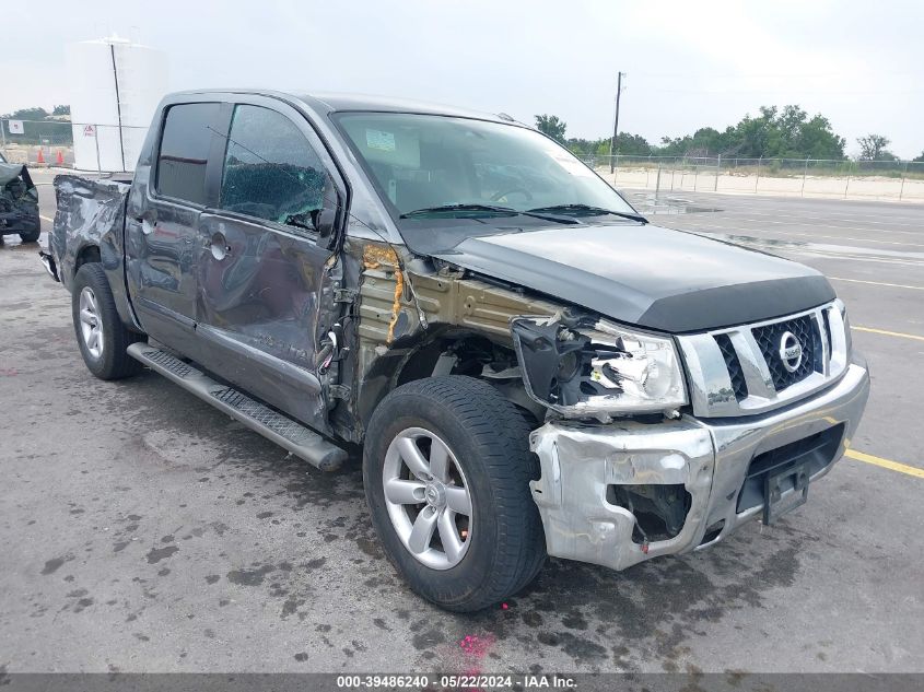 2013 NISSAN TITAN SV