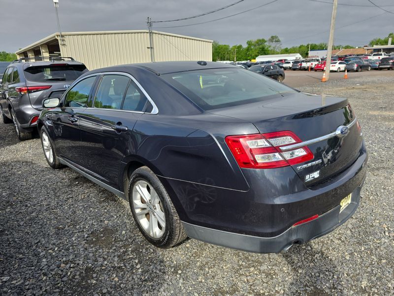 2017 FORD TAURUS SEL