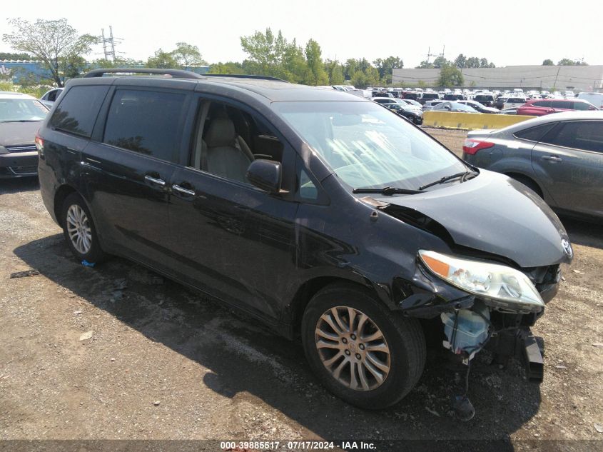 2013 TOYOTA SIENNA XLE V6 8 PASSENGER